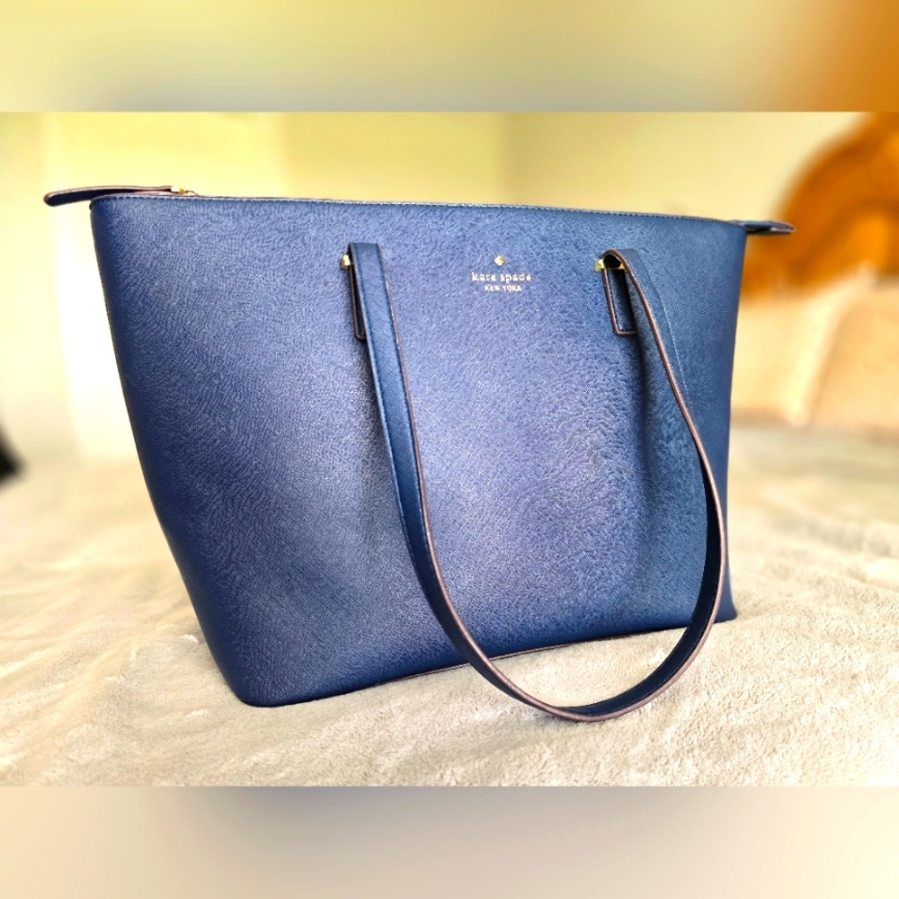Gorgeous Kate Spade Tote Purse, Navy Blue